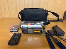 Sony CCD-TRV77E HI 8 Camcorder