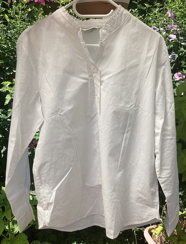 Damenbluse mit rüschenkragen