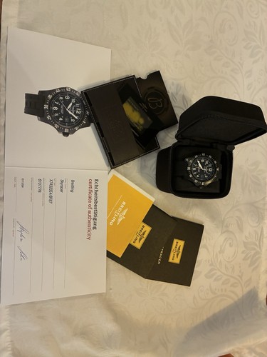 Breitling skyracer breitlight - skyracer,
