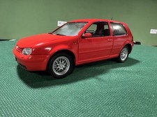 1:18 Revell VW Golf 4 GTI Rot Modell