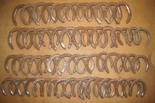 60 Stück echte getragene Hufeisen *** mit Rille *** zum basteln und schweißen