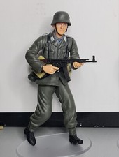 Soldat + Stg44 WK2 Wehrmacht 1:18 beweglich Modell 11cm WW2 *