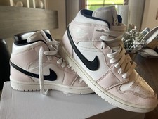 NIKE AIR JORDAN 1  BARELY ROSE, Gr. 39, original
