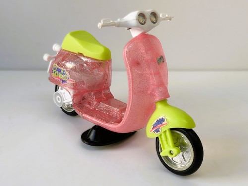 Barbie roller vespa - vespa, moped