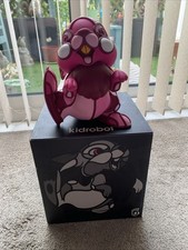 Kidrobot Disney X David Flores Klopfer rosa im Karton mit Einsatz