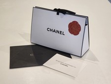 CHANEL Geschenkverpackung +
