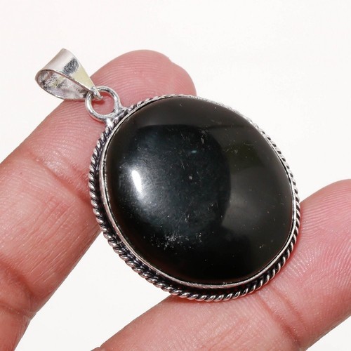 Schwarzer onyx edelstein - onyx,