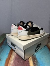 Nike Wmns Air Jordan 1 Low