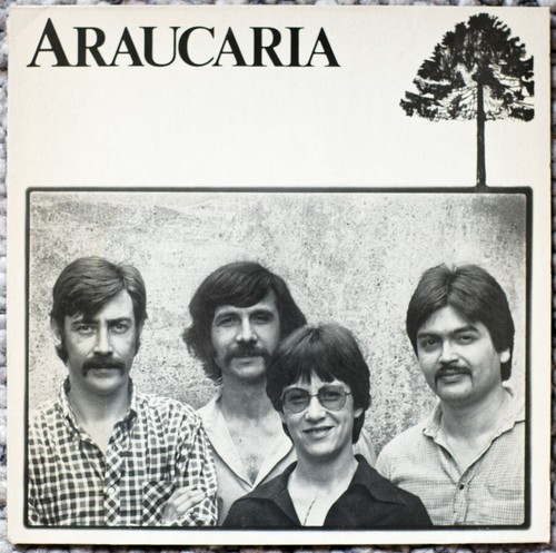 Araucaria - –,