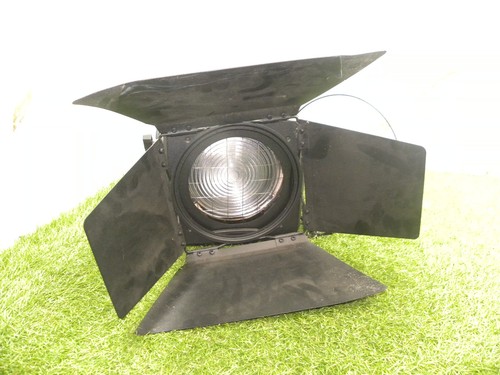 Etc source four - four, fresnel