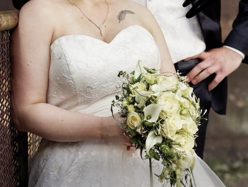 Brautkleid größe ein - 44,