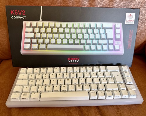 Cherry xtrfy k5v2 compact - cherry,