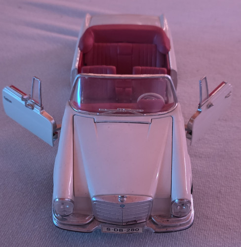 Maisto mercedes 280 18 - maisto,