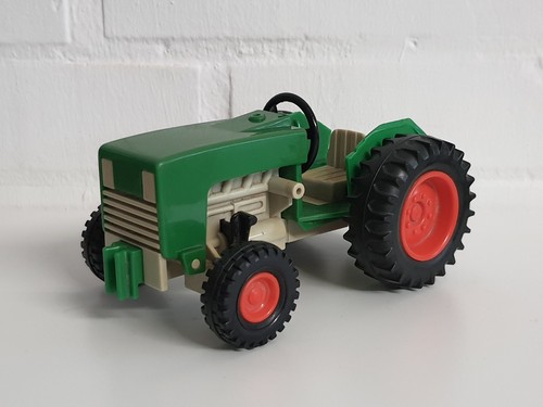 Traktor trecker in grün - traktor,
