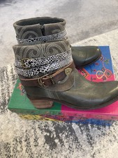  NEU ... Lazamani ... Boots