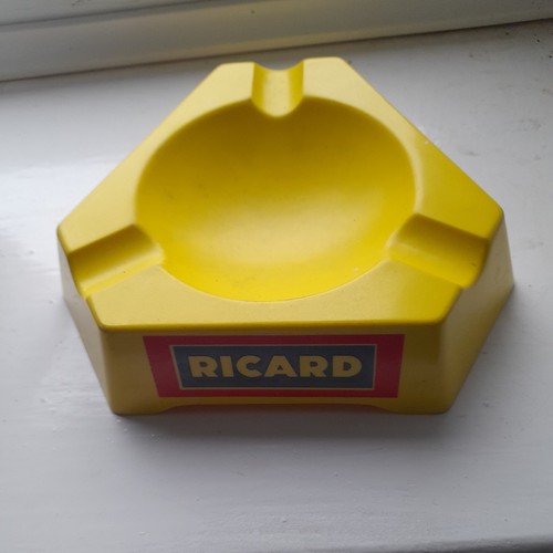 Ricard gelber aschenbecher - ricard,