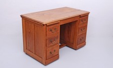 Kleiner Schreibtisch Eiche antik Kontor um 1900 HBT 78 x 123 x 67 cm 6.Z