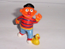 Comicfigur Ernie mit Quietsche-Entchen, Sesamstrasse ca 90er Jahre von Bullyland