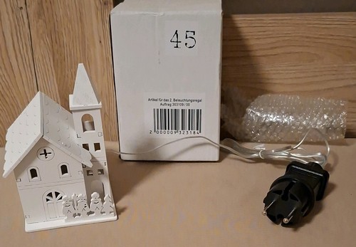 Beleuchtetes holzhaus kirche - beleuchtetes, holzhaus/kirche