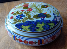 Majolika Handbemalt Deckeldose
