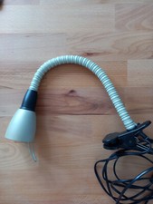 Klemmleuchte mit flexiblem Hals, Schirm aus Metall in grau/schwarz