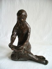 Die Leserin - Lesende - Seltene Bronzefigur Skulptur von Ladislav Hlina