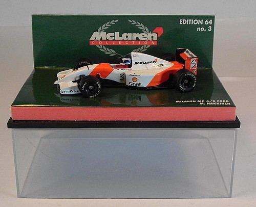 Minichamps mclaren 4 - 1/64,