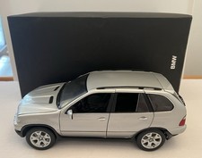 Kyosho Sammlermodell 1:18 - BMW X5 4.4i Silber (inkl. OVP; Zustand Gut)