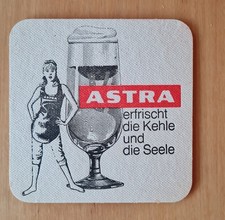 * ALTER BIERDECKEL * ASTRA ERFRISCHT DIE KEHLE UND DIE SEELE BRAUEREI HAMBURG