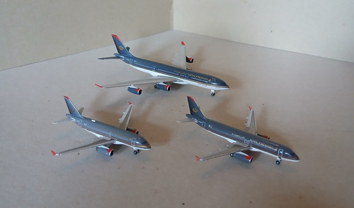 Herpa wings 500 x royal - 3,