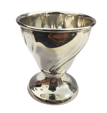 Grimmiger Silberbecher