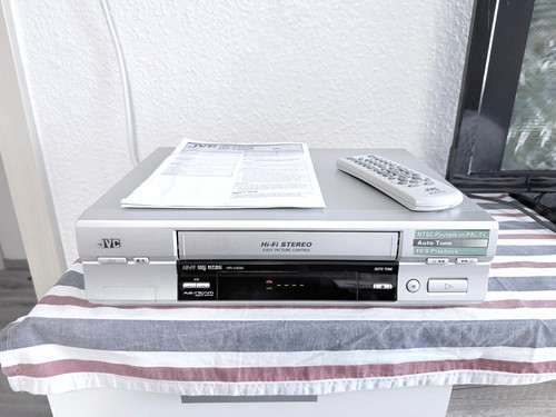 Vhs vcr jvc - hr, stereo