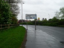 Foto 6x4 Straßenschild nahe M74 Ende Carmyle muss aktualisiert werden - Glasgow Zoopa c2009