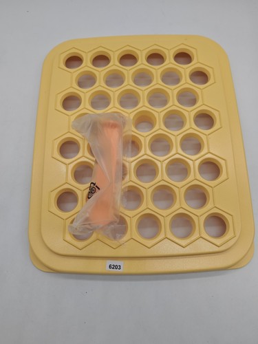 Tupperware ravioli maker - tupperware,