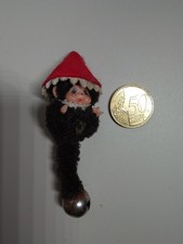 Mini Monchhichi  mit rotem Hut