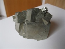Pyrit-Gestein Stufe groß und