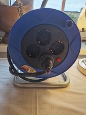 Kleine Kabeltrommel ( 15 m ) Selten benutzt.