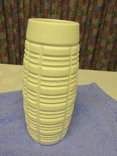 Seltmann Weiden weiße Vase Op Art Biskuit Bisquit W. Germany, Nr. 925