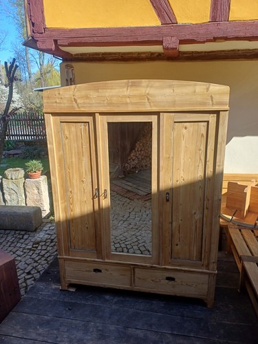 Schöner schlichter antiker - schöner,