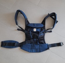 ERGOBABY® - ADAPT Cool Air Mesh Babytrage mit 3 Tragepositionen