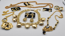 Goldfarbenes Modeschmuck Set