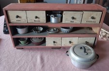 Kleiner alter  Kaufmannsladen