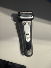 BRAUN series 9 Pro  Rasierer Premium Edition Grafit mit Reinigungsstation Neuwer