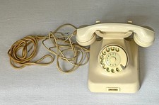 Altes Telefon, Bakelit mit Wählscheibe, elfenbein weiß, Post W 48, 1960, Vintage