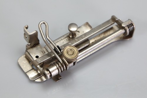 Vintage singer 26088 tucker - singer,