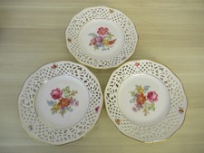 3 Kuchenteller  Durchbruchporzellan  Schumann Empress  Dresden  Flowers   19 cm