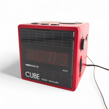 CUBE Würfel-Uhrenradio