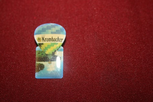 Pins krombacher - pins,