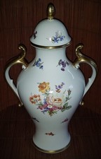 Prunkvolle Deckelvase