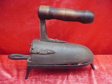 schönes,antikes Bügeleisen____Eisensockel_!